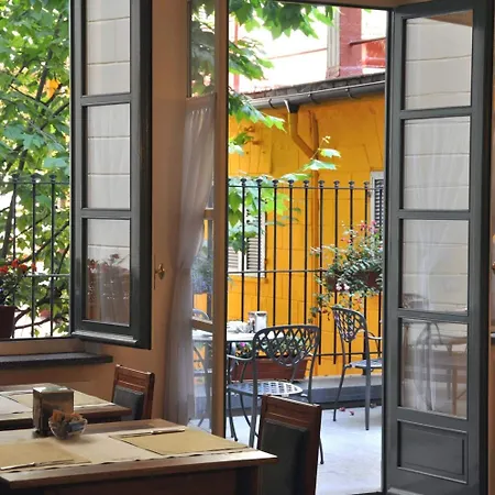 Roma E Rocca Cavour Turin