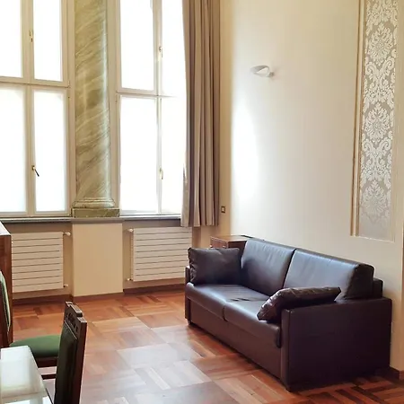 Roma E Rocca Cavour Hotel