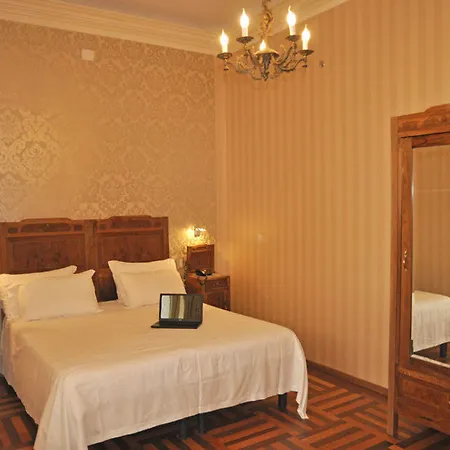 Roma E Rocca Cavour Turin