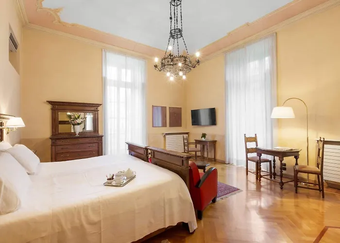 Roma E Rocca Cavour Torino