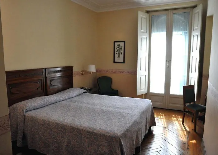 Roma E Rocca Cavour