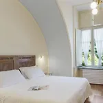 Roma E Rocca Cavour 3*