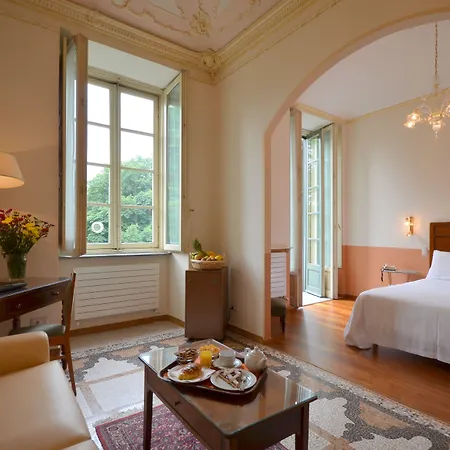 Hotel Roma E Rocca Cavour Turín