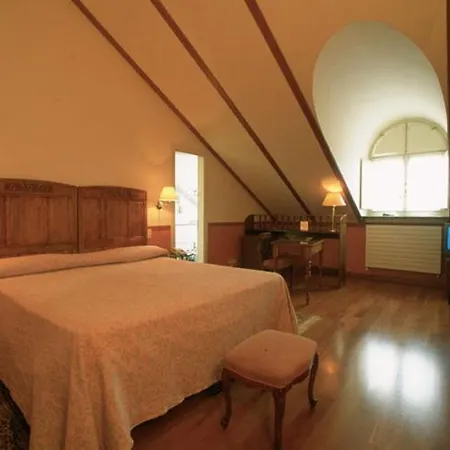 Hotel Roma E Rocca Cavour Turyn