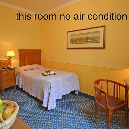 Hotel Roma E Rocca Cavour Turyn