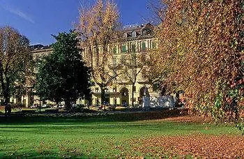 Roma E Rocca Cavour 3*
