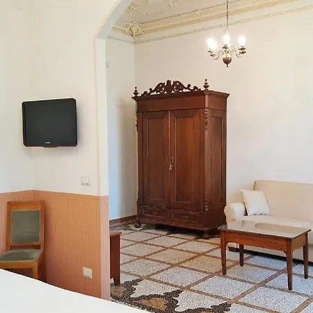 Hotel Roma E Rocca Cavour Turyn