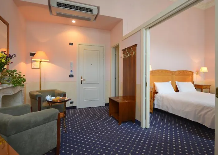 Hotell Roma E Rocca Cavour