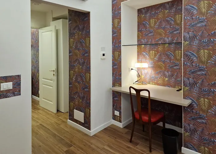 Roma E Rocca Cavour 3*