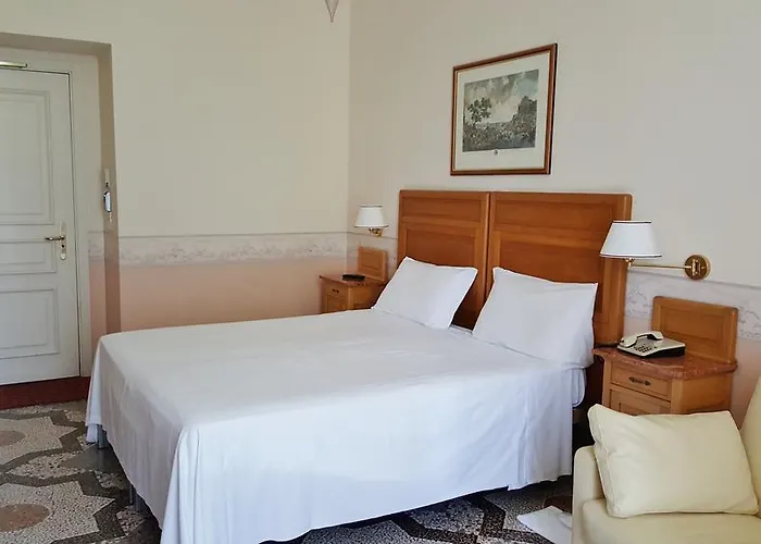 Roma E Rocca Cavour 3* Turin