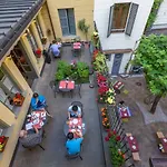 Roma E Rocca Cavour 3* טורינו