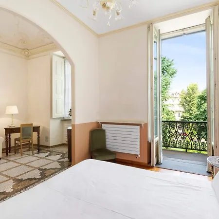 Roma E Rocca Cavour Hotel