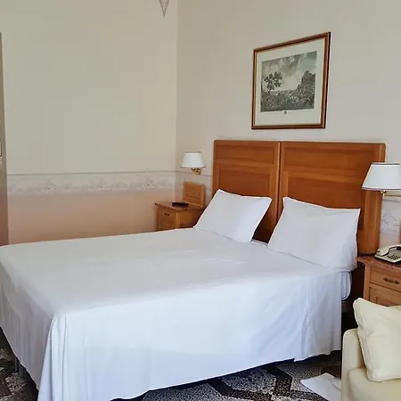 Roma E Rocca Cavour 3* Turin