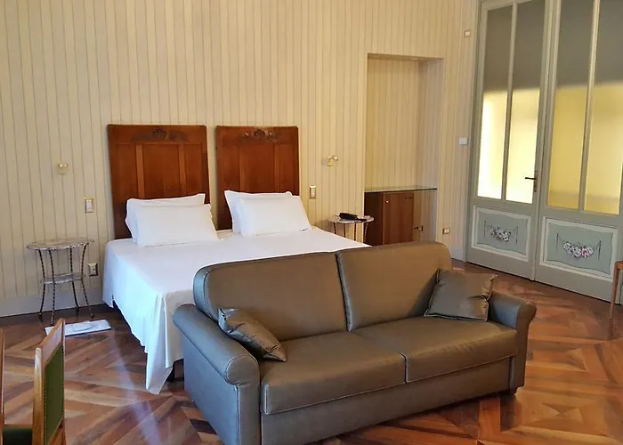 Roma E Rocca Cavour 3*