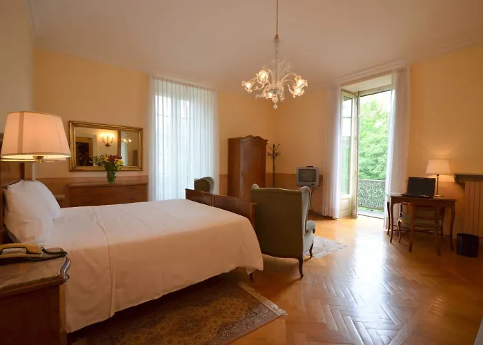 Roma E Rocca Cavour 3* Turín